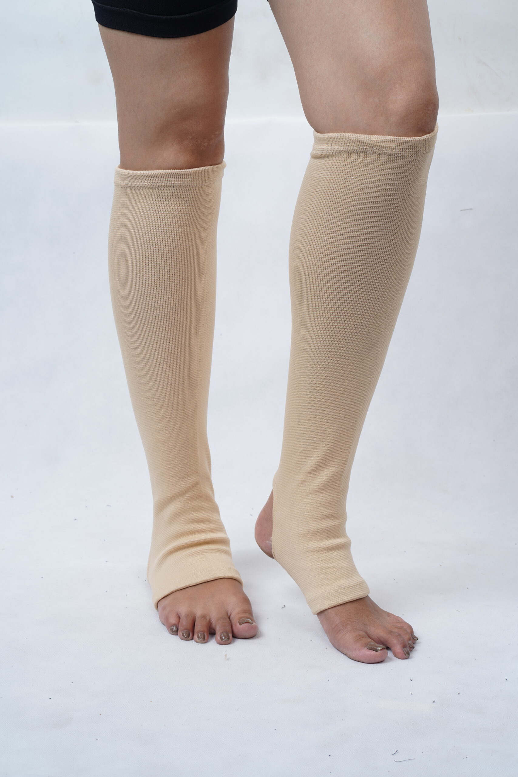 Vericose vein stocking below knee