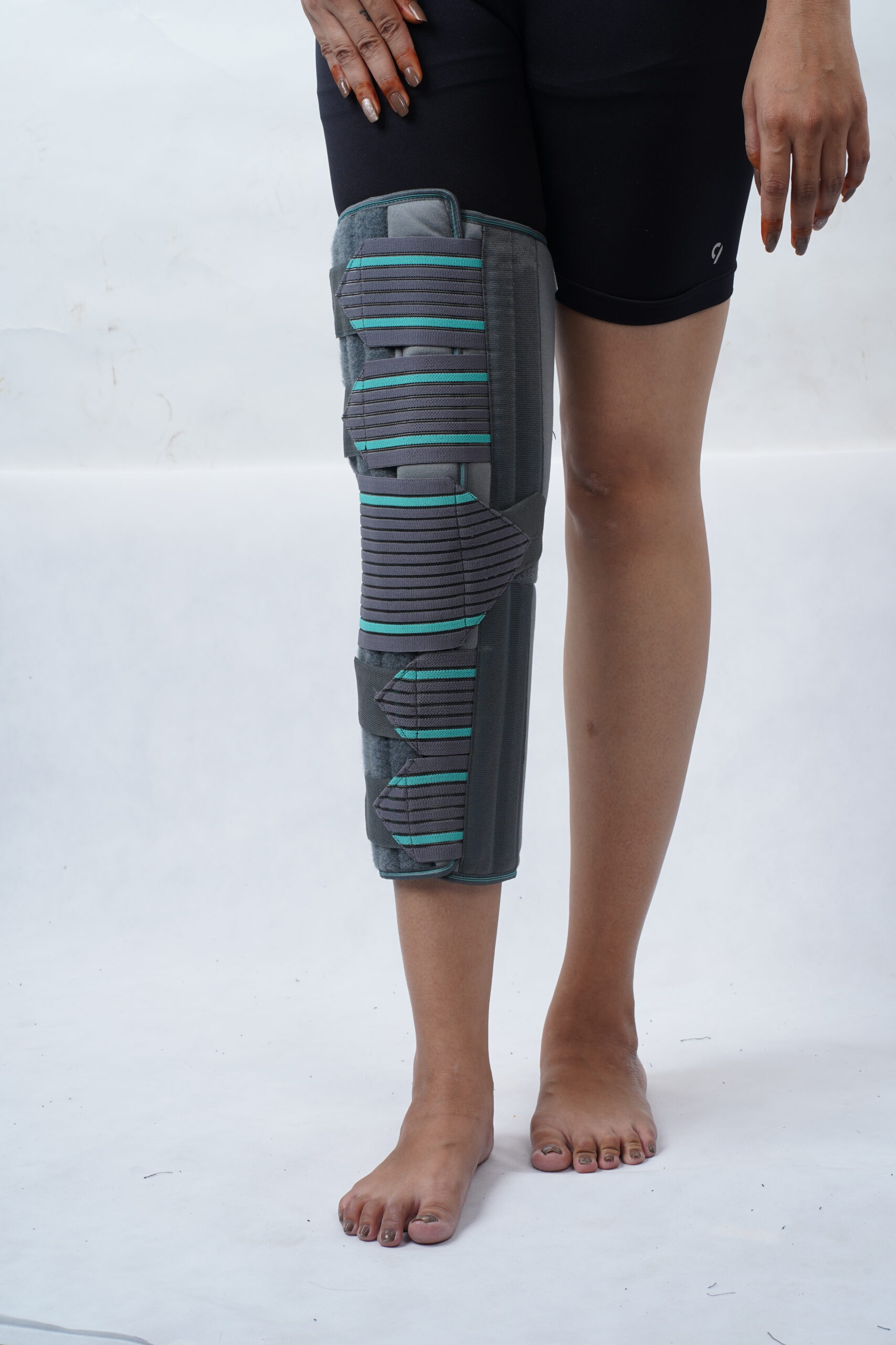 Knee brace long type - M